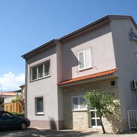 Apartments Irena Krk Крк Екстер'єр фото